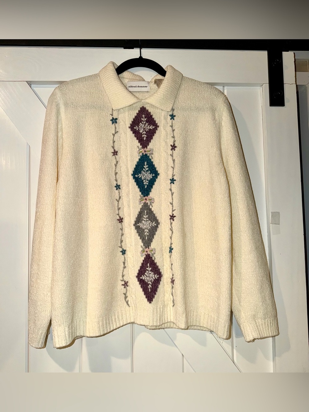 Vintage Alfred Dunner Cream Sweater  Diamond Embroidery